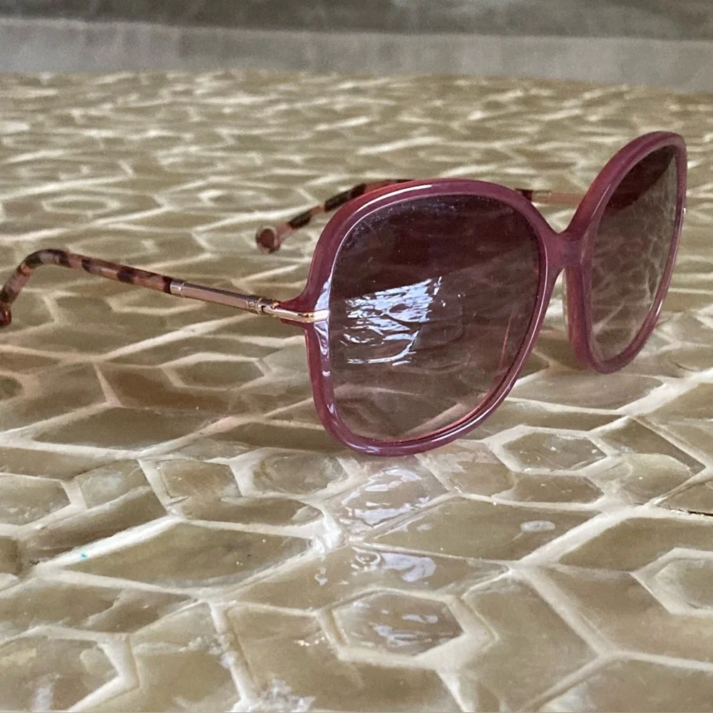 LIKE NEW!  Carolina Herrera HER 0269/S 35J 58 sunglasses